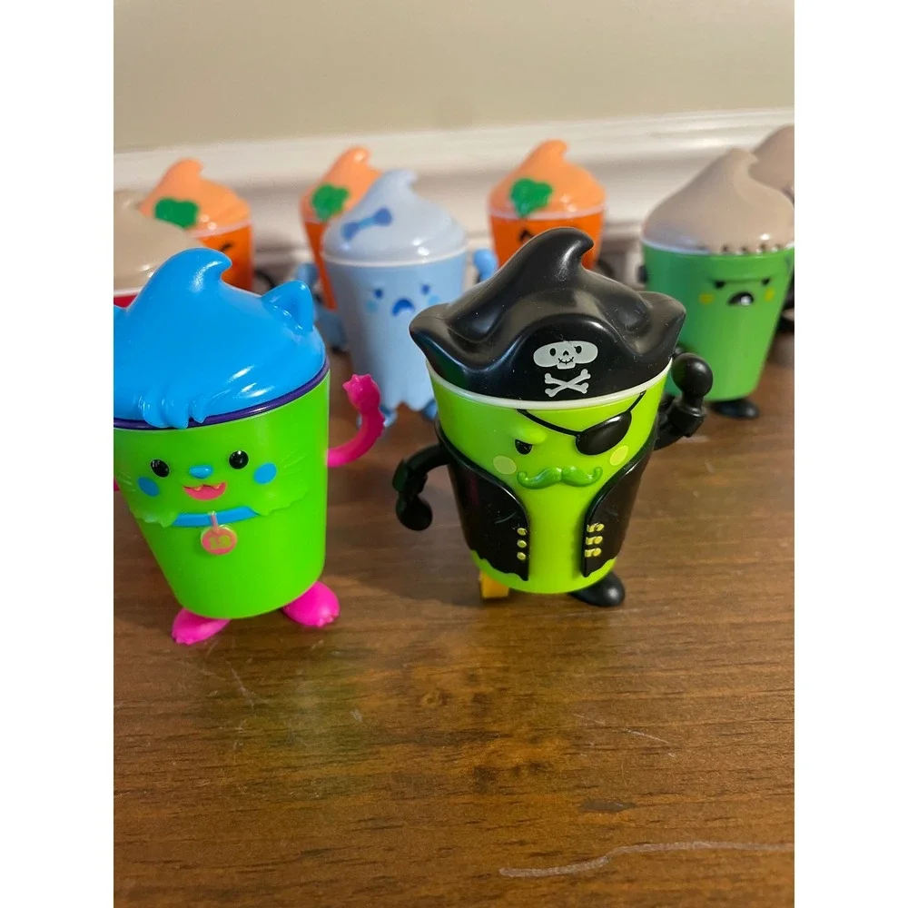 Frosty frights Halloween Collectible Figures Lot of 13 Pumpkin Pirate Mummy more